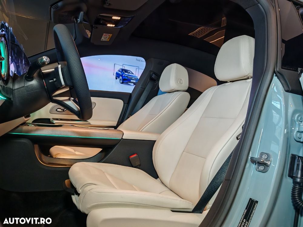 Mercedes-Benz CLA 200 - 13