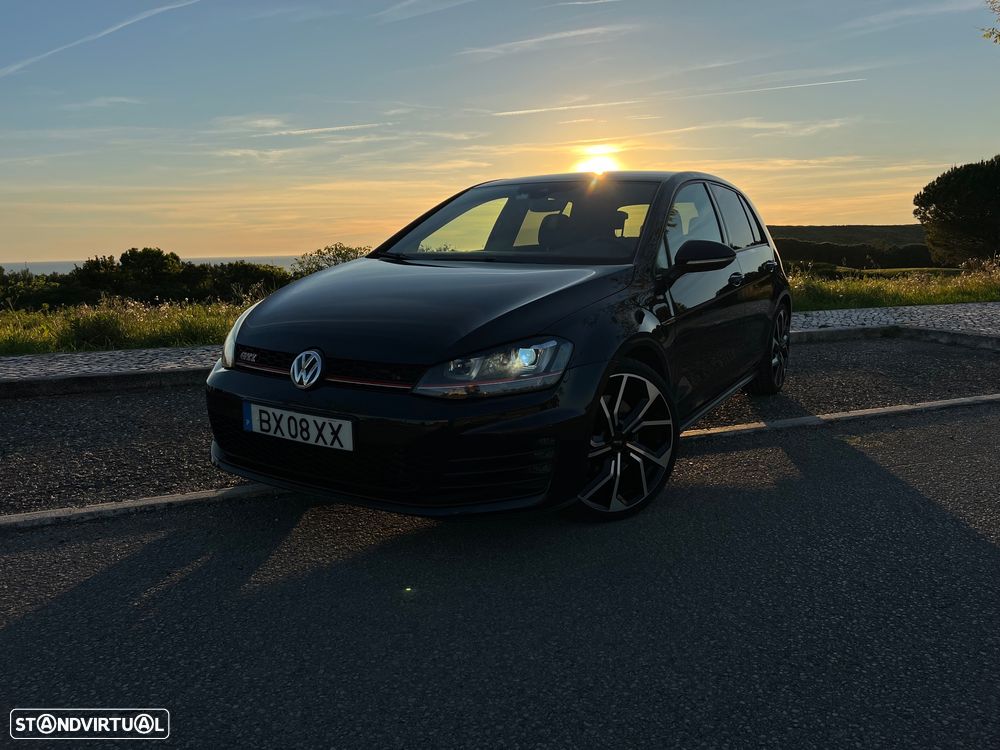 VW Golf GTI Performance BlueMotion DSG - 1