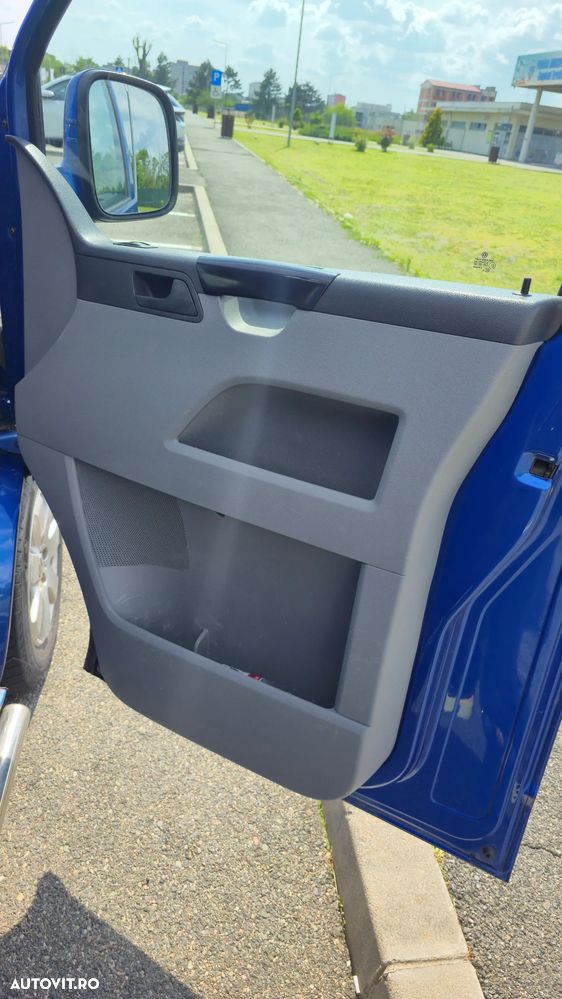 Volkswagen Transporter - 9