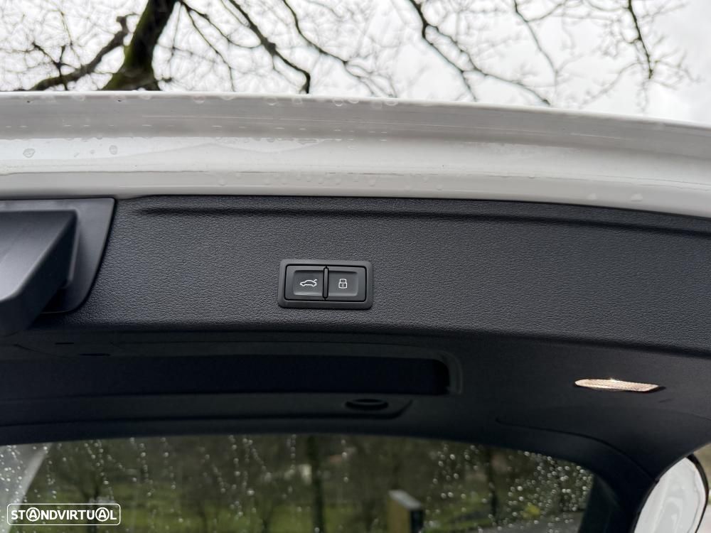 Audi A4 Avant 40 TDI quattro S line S tronic - 31