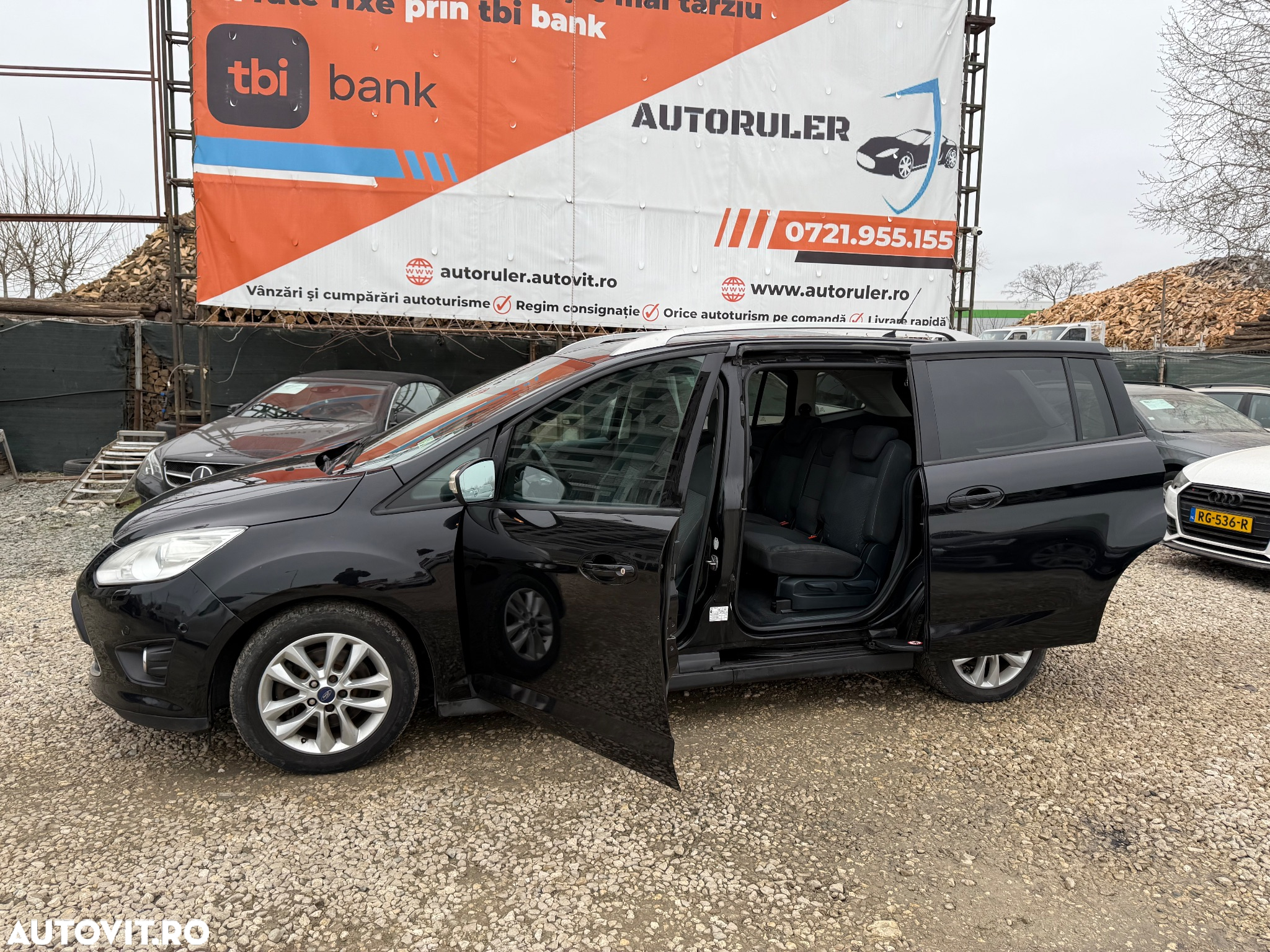 Ford Grand C-Max - 19