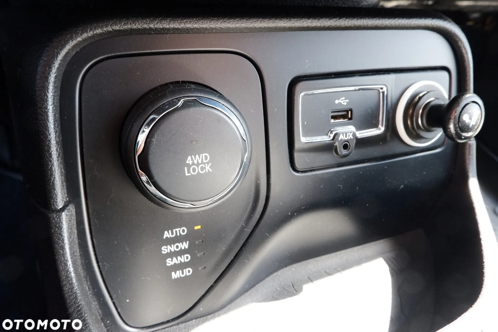 Jeep Renegade 2.0 MultiJet Limited 4WD S&S - 23