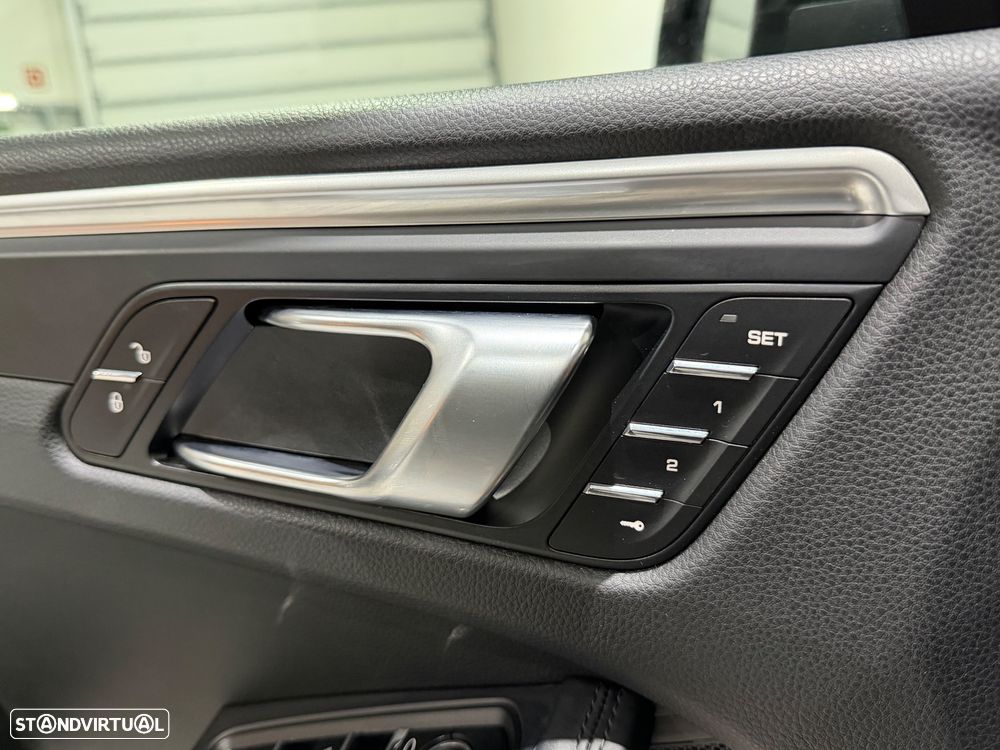 Porsche Macan Standard - 23