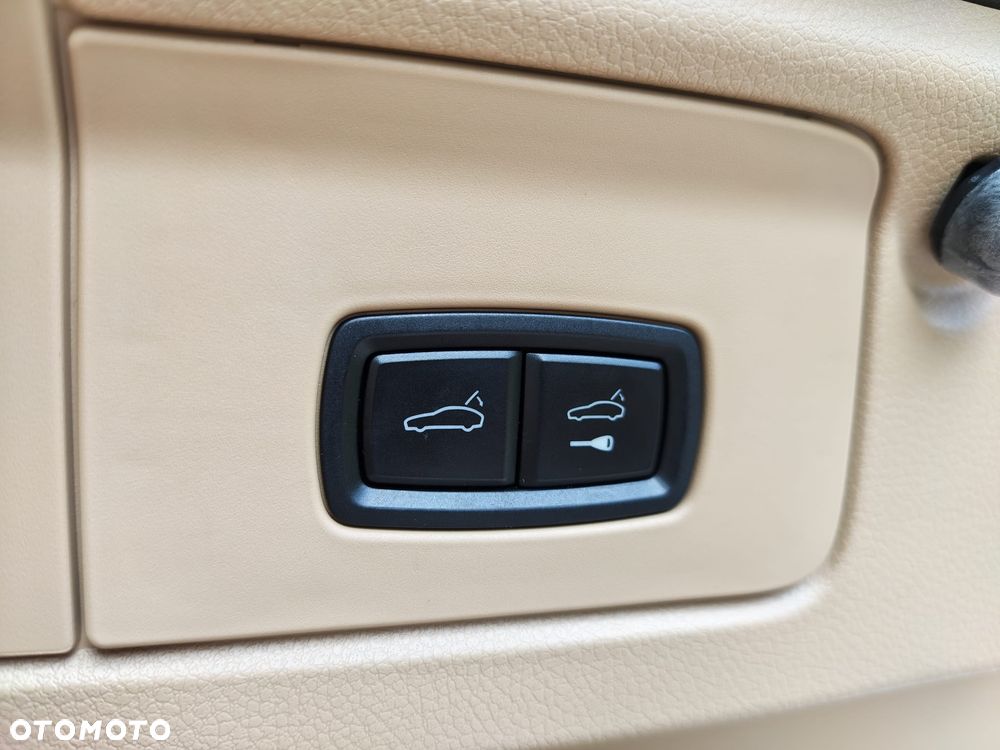 Porsche Panamera Platinum Edition PDK - 24