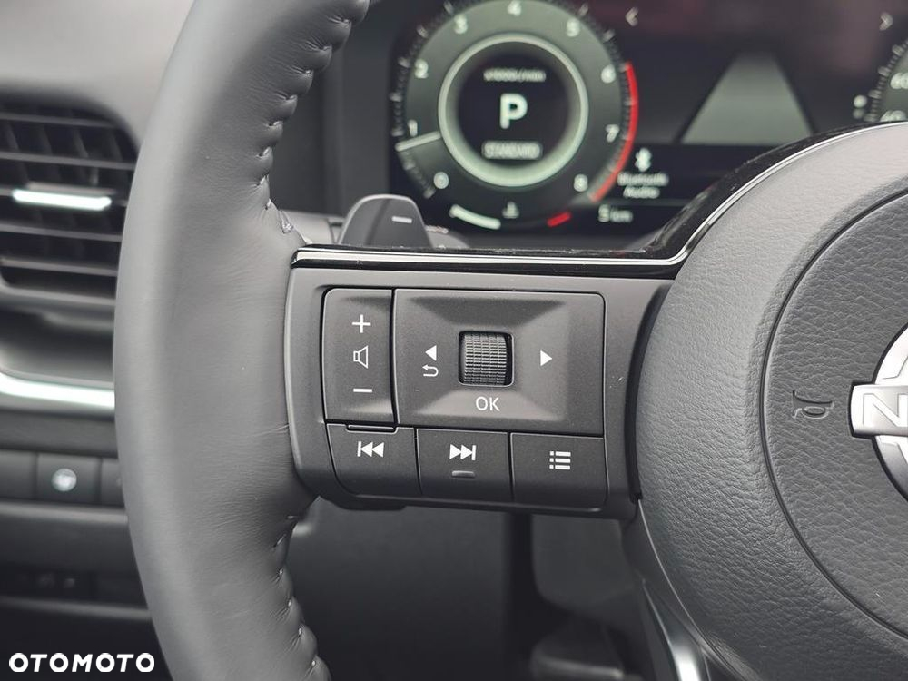 Nissan Qashqai 1.3 DIG-T mHEV N-Connecta Xtronic - 14