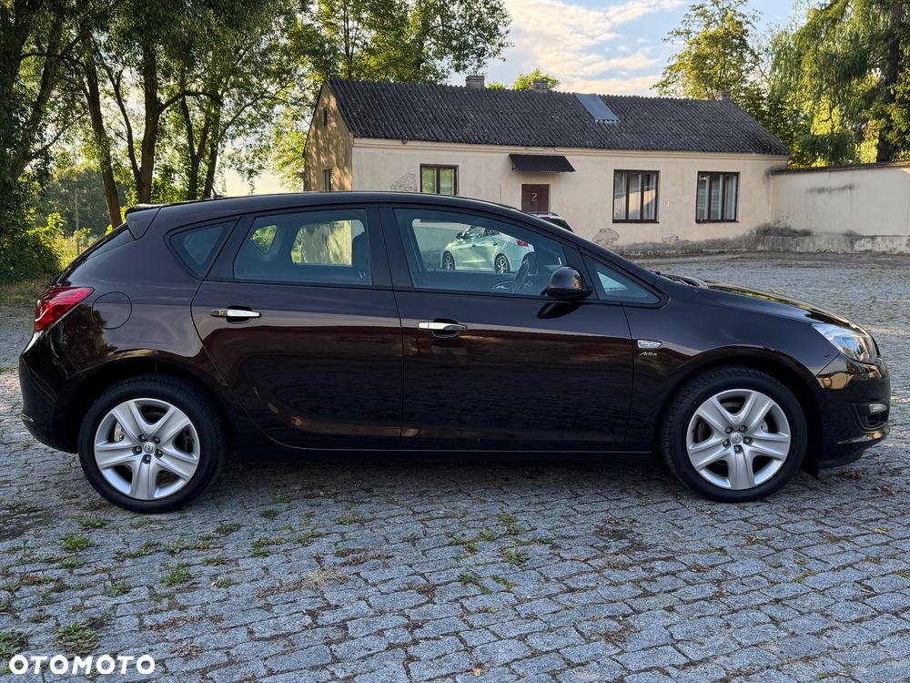 Opel Astra 1.4 T Cosmo - 13