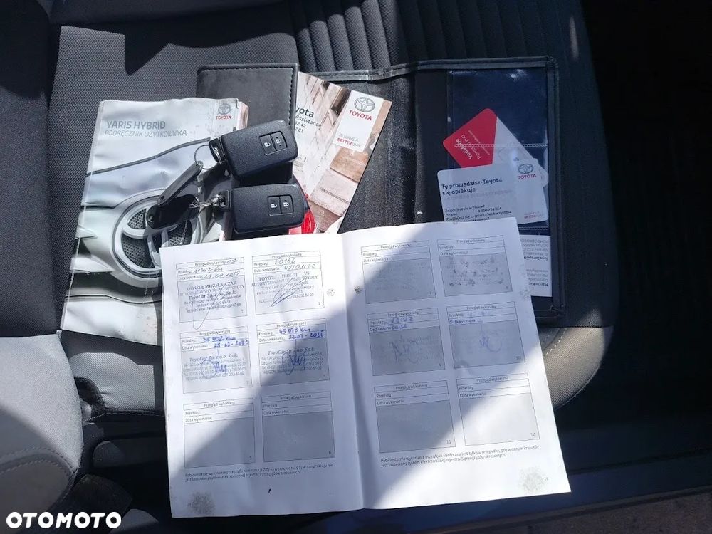 Toyota Yaris Hybrid 100 Selection Passion - 20