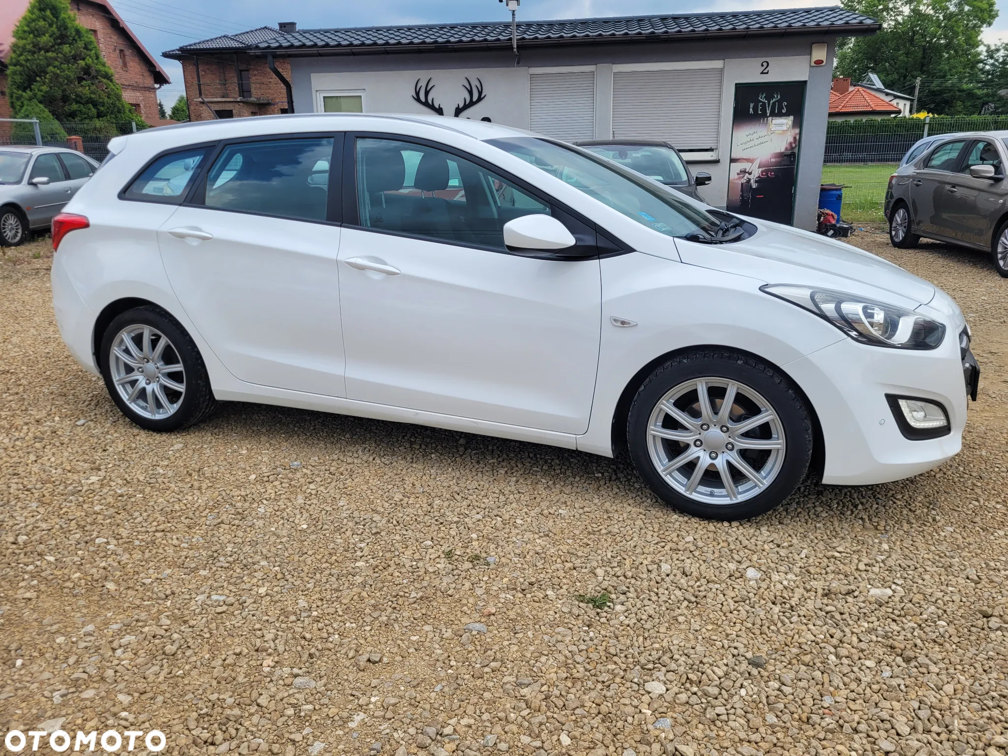 Hyundai i30 1.6 GDI Classic + - 15