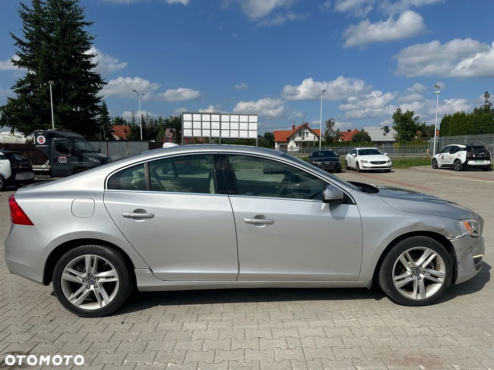 Volvo S60 - 16