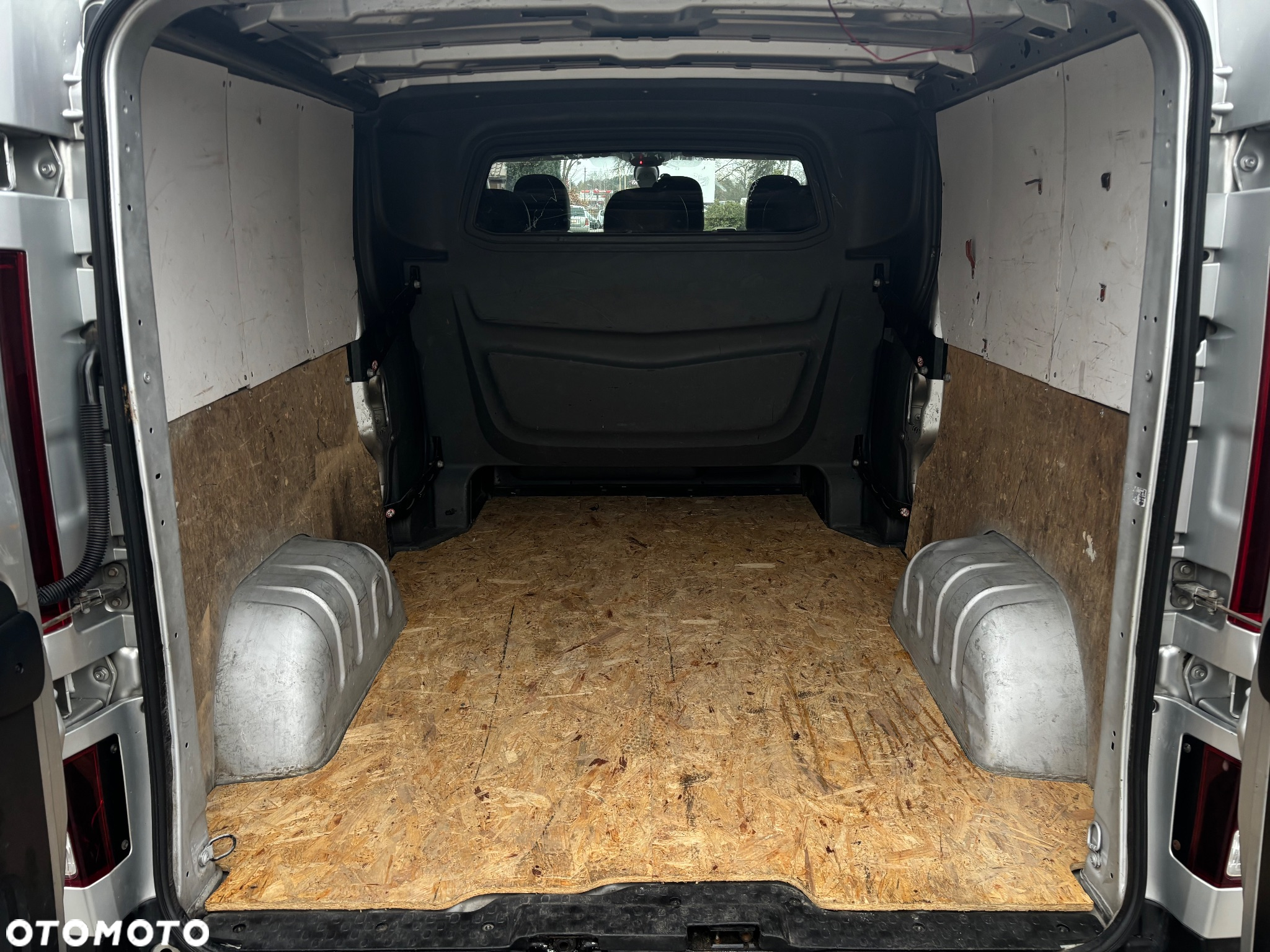 Renault TRAFIC LONG - 8