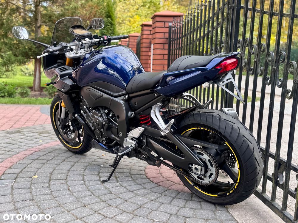 Yamaha FZ - 8