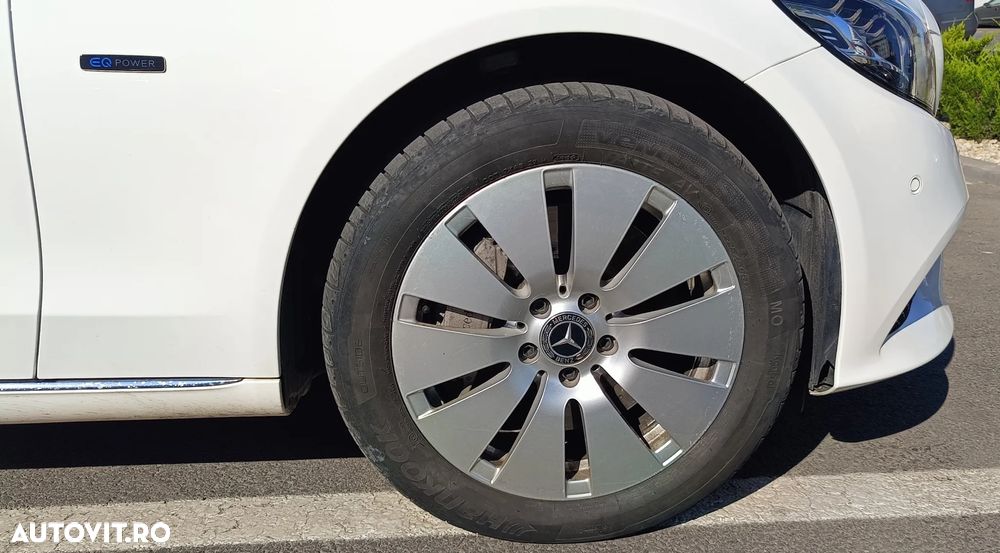 Mercedes-Benz C 300 e 4MATIC 9G-TRONIC - 13