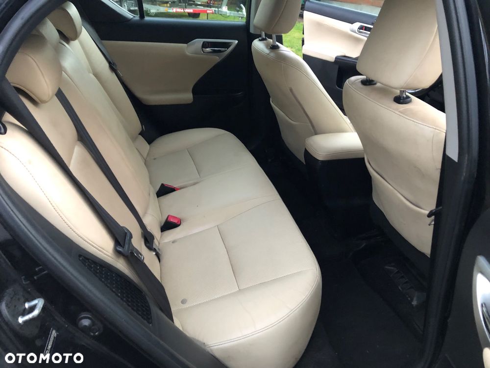 Lexus CT 200h Prestige - 13