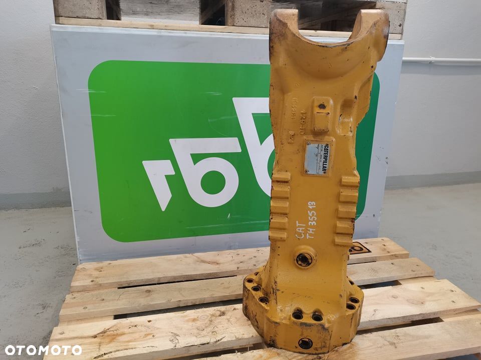 CAT TH 355 {Belka mostu} - 5