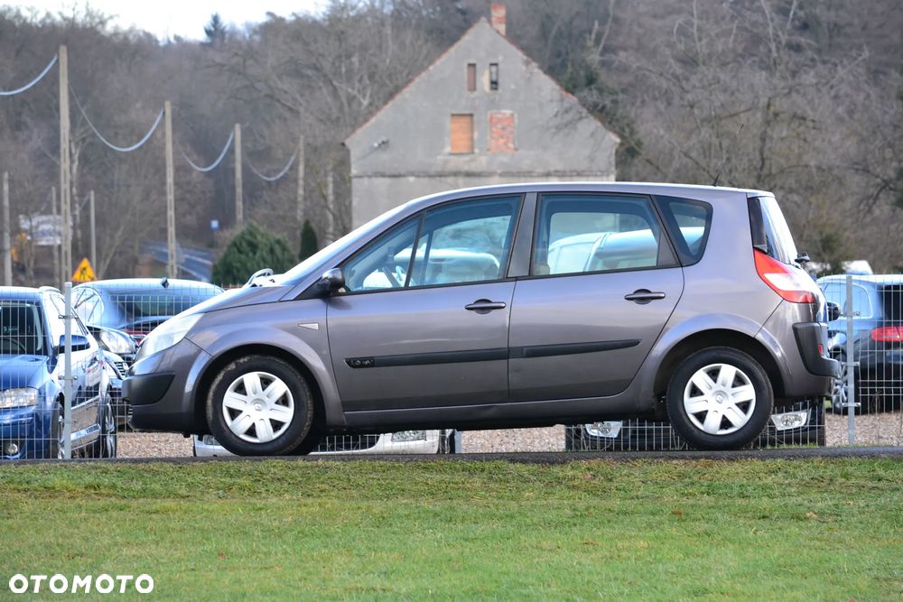 Renault Scenic - 15