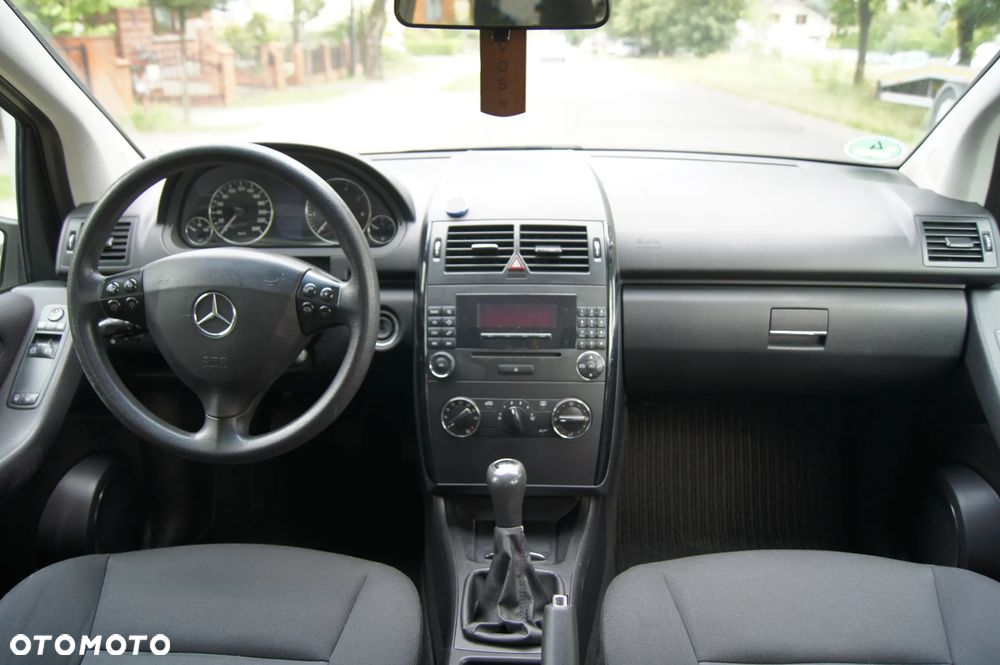 Mercedes-Benz Klasa A 170 Avantgarde Edition 10 - 11