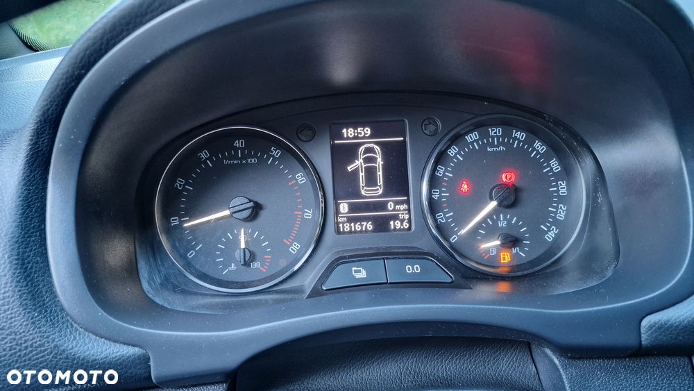 Skoda Fabia 1.2 TSI Monte Carlo - 11