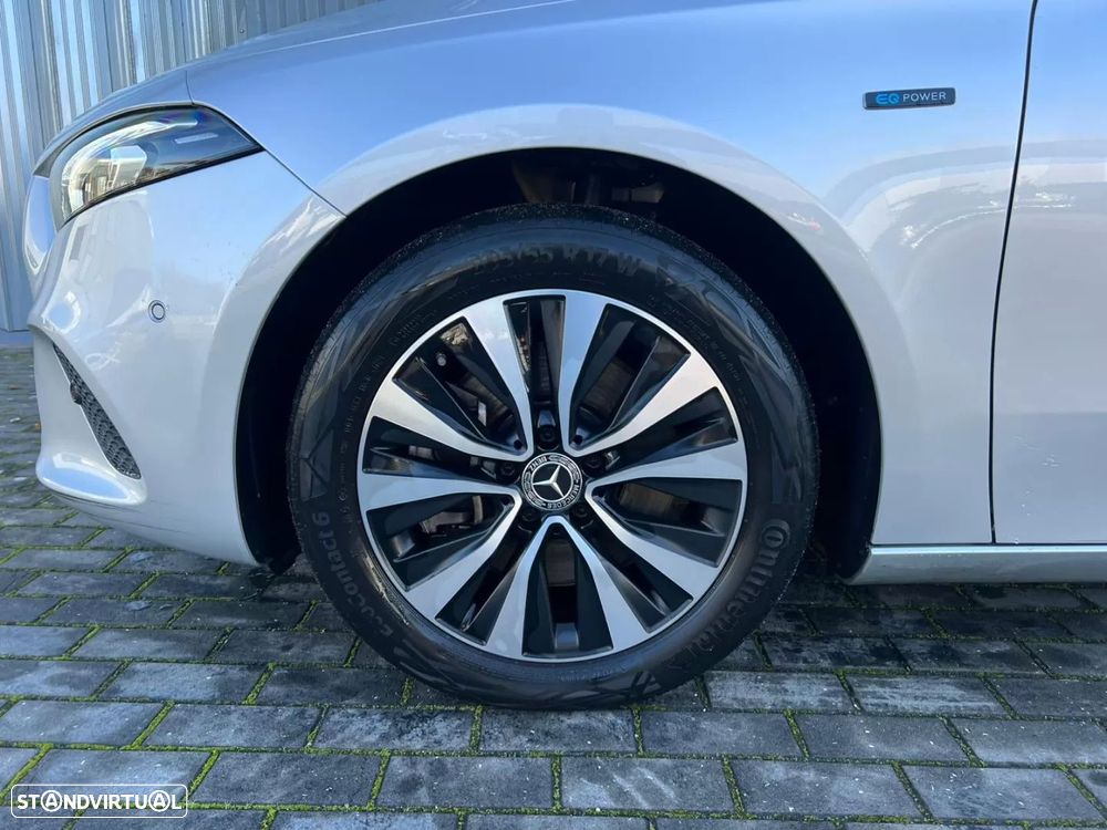 Mercedes-Benz A 250 e Style Plus - 4