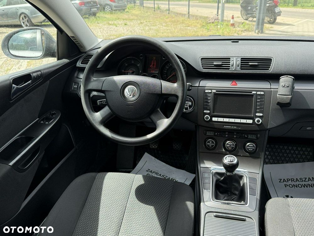 Volkswagen Passat - 20