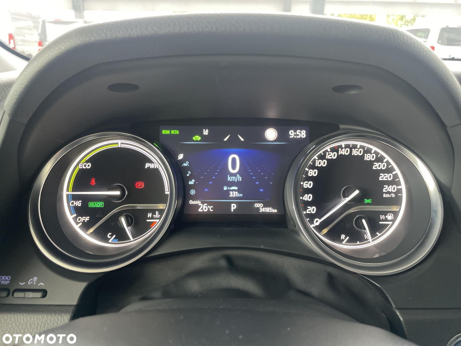 Toyota Camry - 17