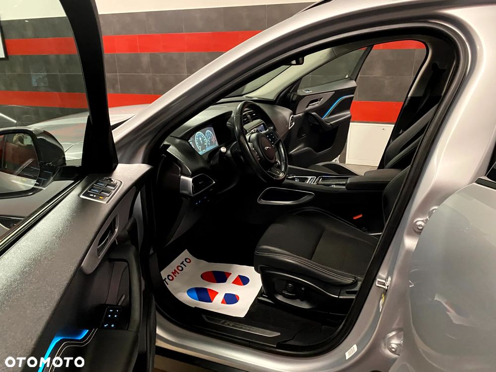 Jaguar F-Pace 20d AWD R-Sport - 16