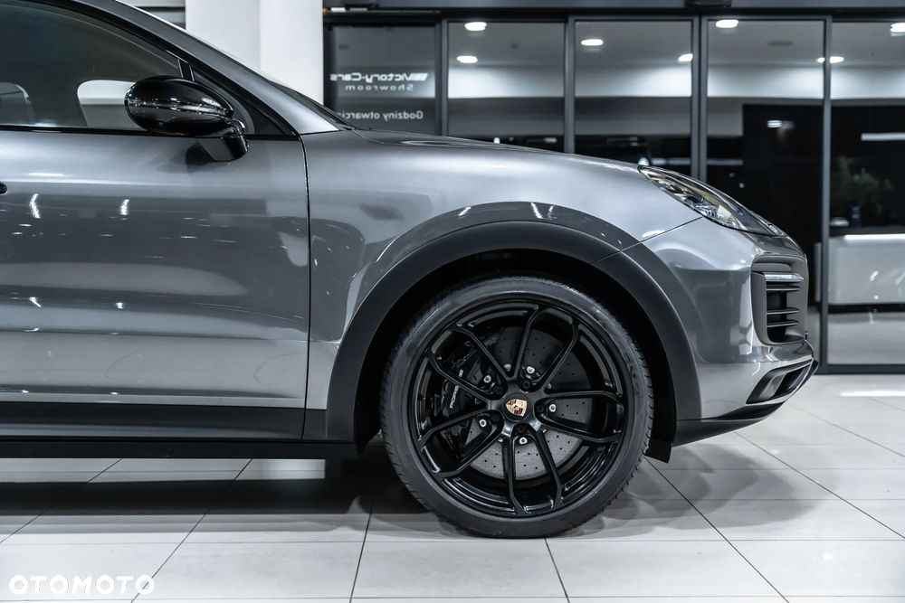 Porsche Cayenne - 18