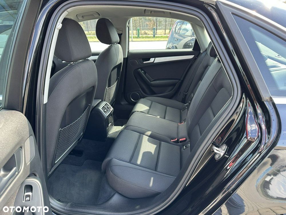 Audi A4 Limousine 1.8 TFSI quattro Attraction - 14