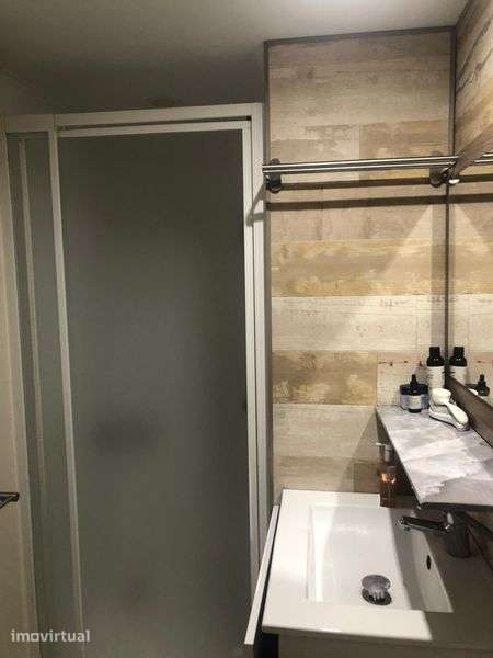 Terreno com casa móvel - Grande imagem: 3/8
