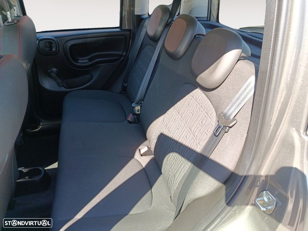 Fiat Panda 1.0 Hybrid (RED) - 13