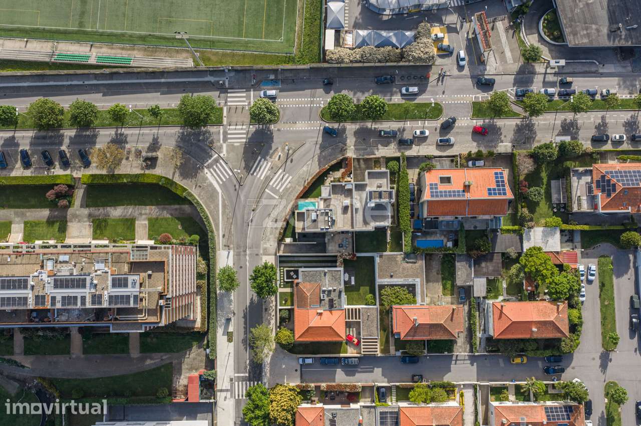 Sede Corporativa Premium | Arquitetura Contemporânea | Pinhais da Foz - Grande imagem: 5/44