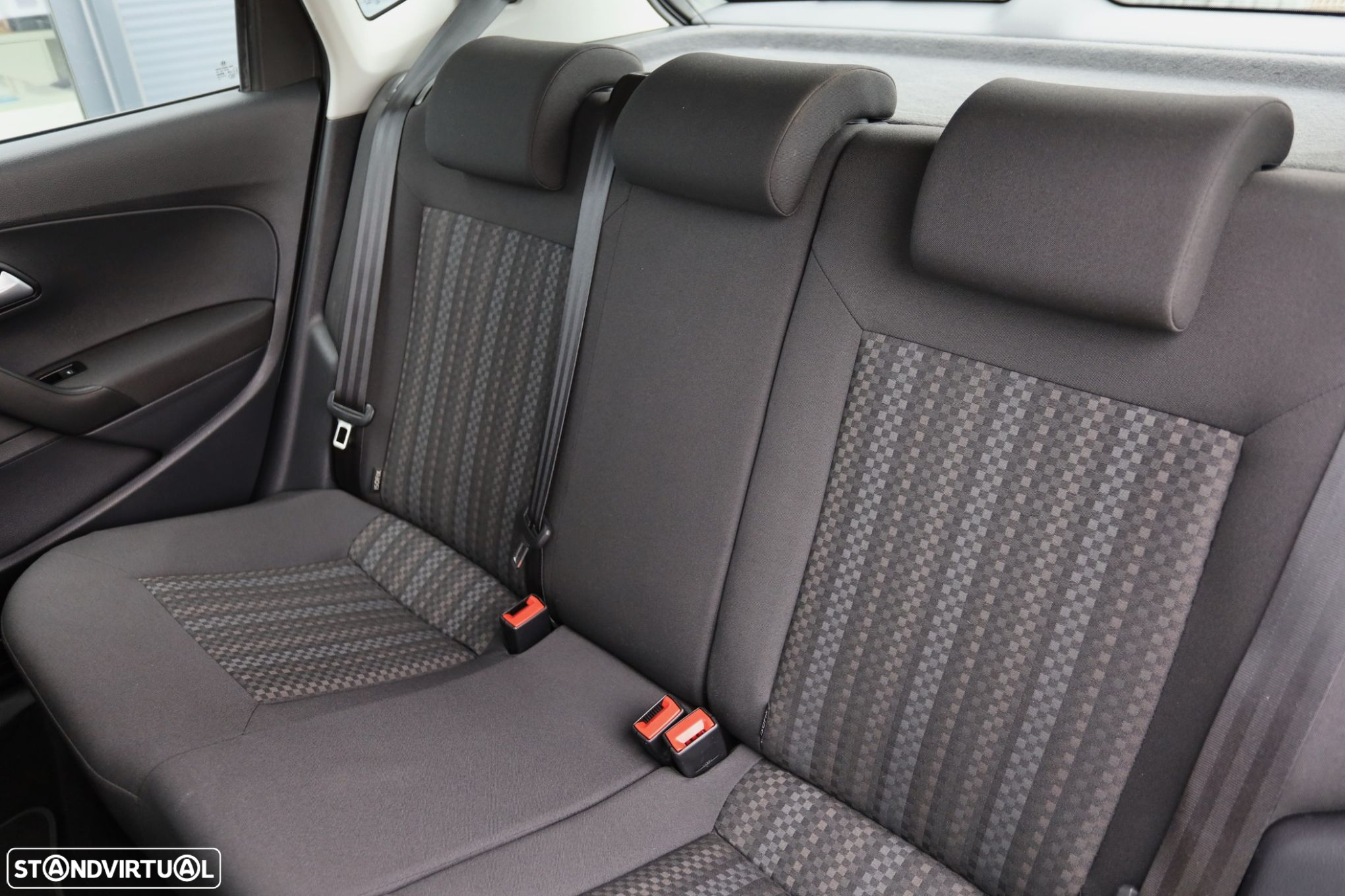 VW Polo 1.4 TDi Lounge - 15