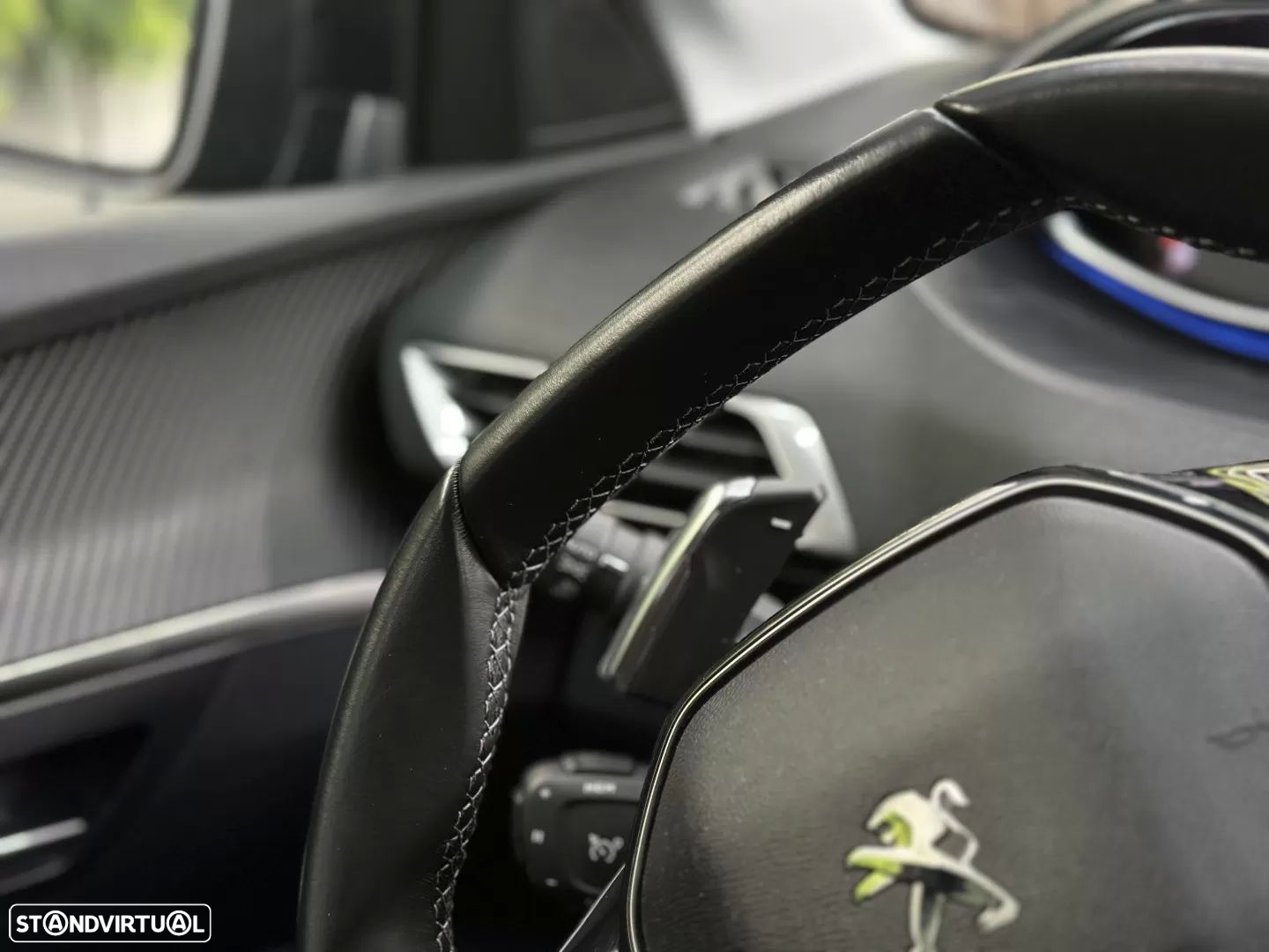 Peugeot 3008 PureTech 130 Stop & Start EAT6 Allure - 22