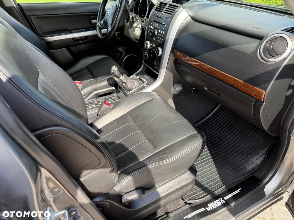 Suzuki Grand Vitara - 16