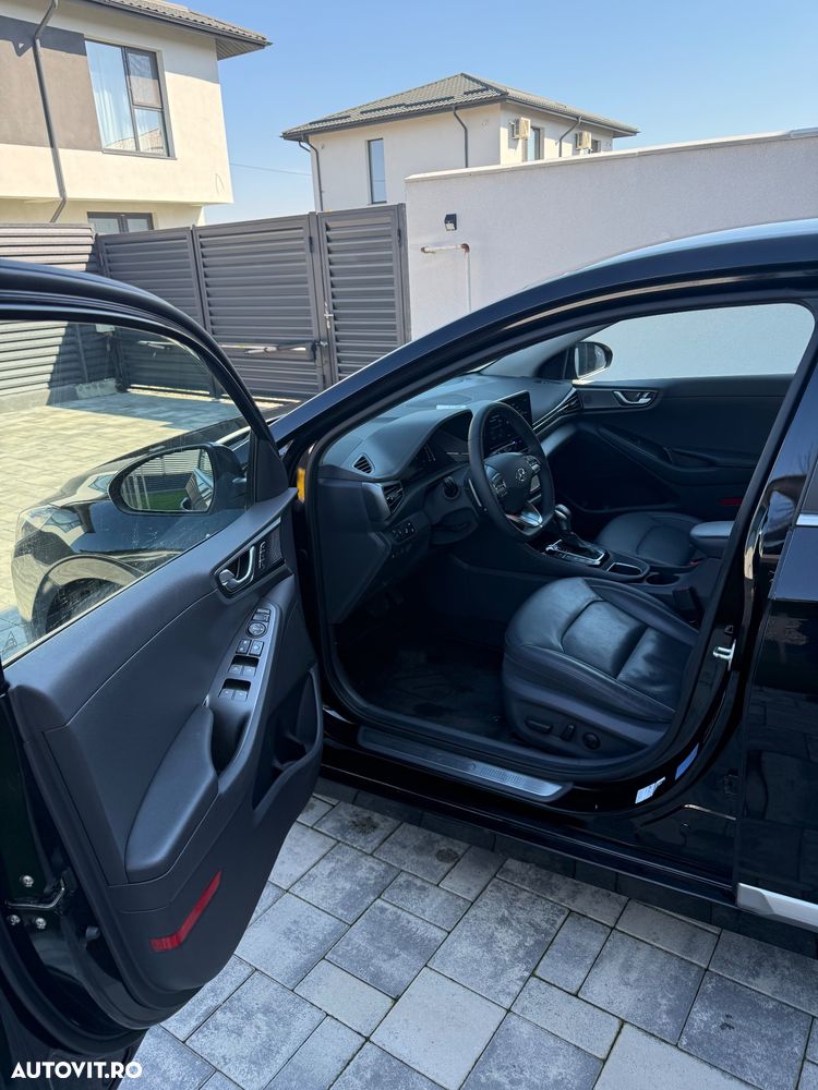 Hyundai IONIQ 1.6 GDI Premium - 12
