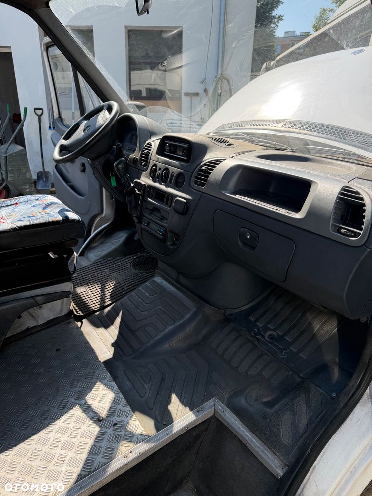 Mercedes-Benz Sprinter 413 - 4