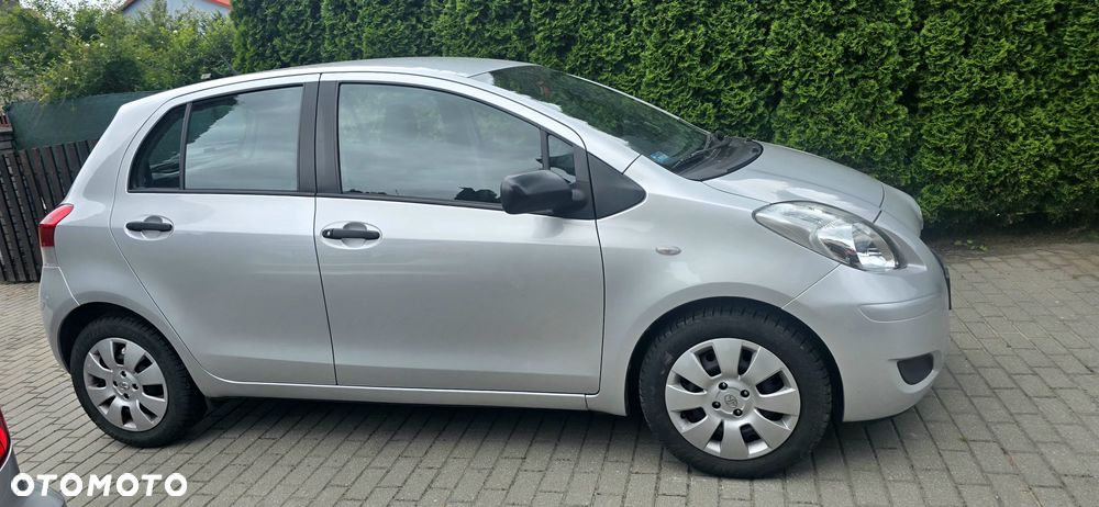 Toyota Yaris 1.33 Luna - 6