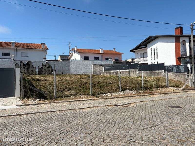 Terreno para Construção com Projeto Aprovado para Moradia - Grande imagem: 5/7