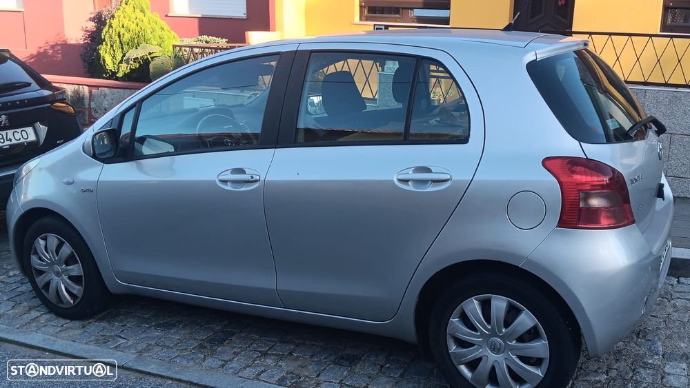 Toyota Yaris 1.4 D-4D Cool - 3