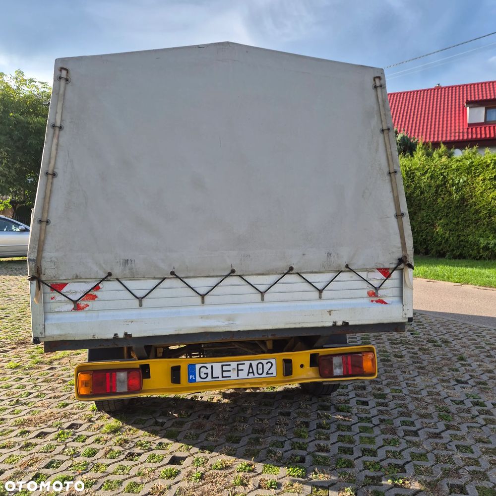 Volkswagen Transporter - 18