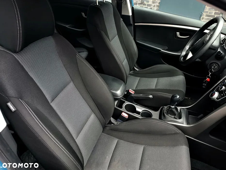 Hyundai i30 1.4 blue Comfort - 17