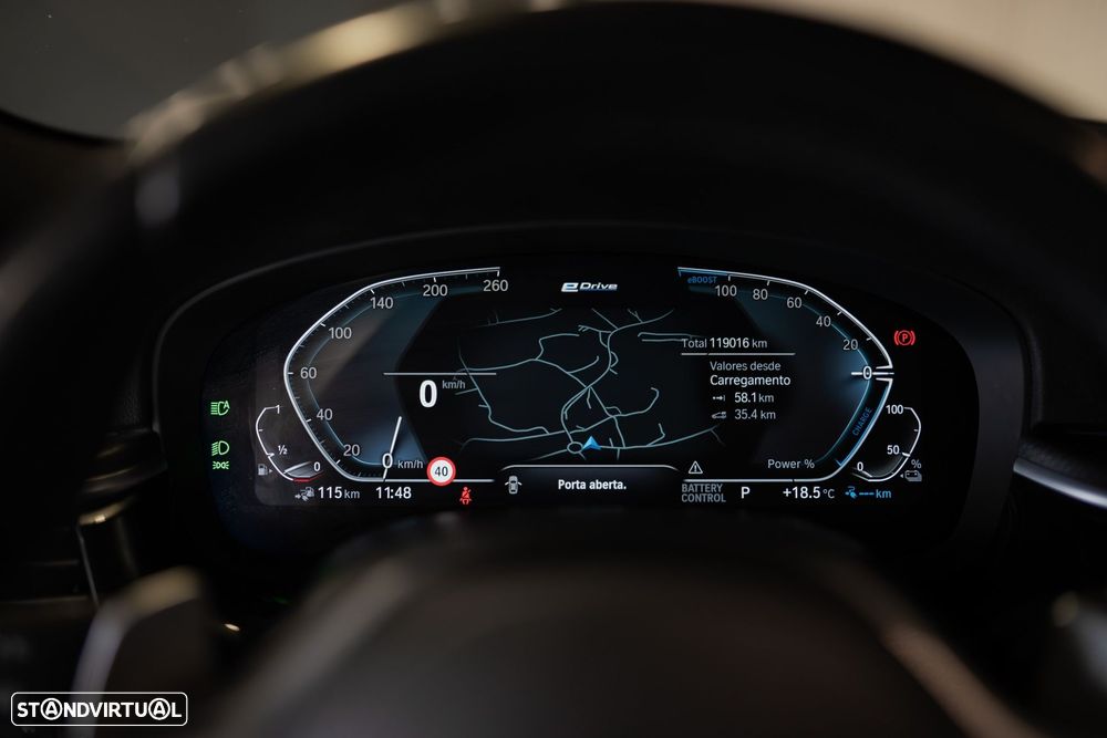 BMW 530 e Pack Desportivo M - 38