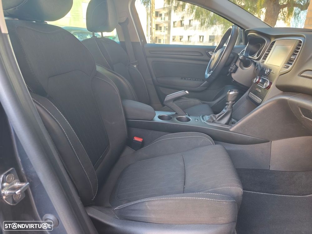 Renault Mégane Sport Tourer 1.5 dCi Limited - 17