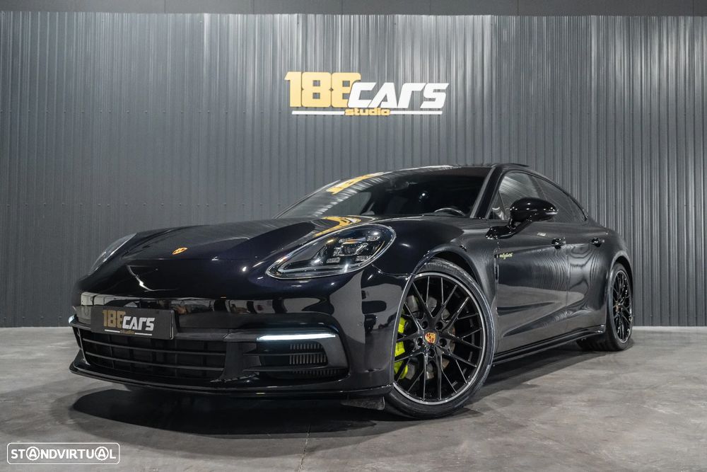 Porsche Panamera 4 E-Hybrid Platinum Edition - 37
