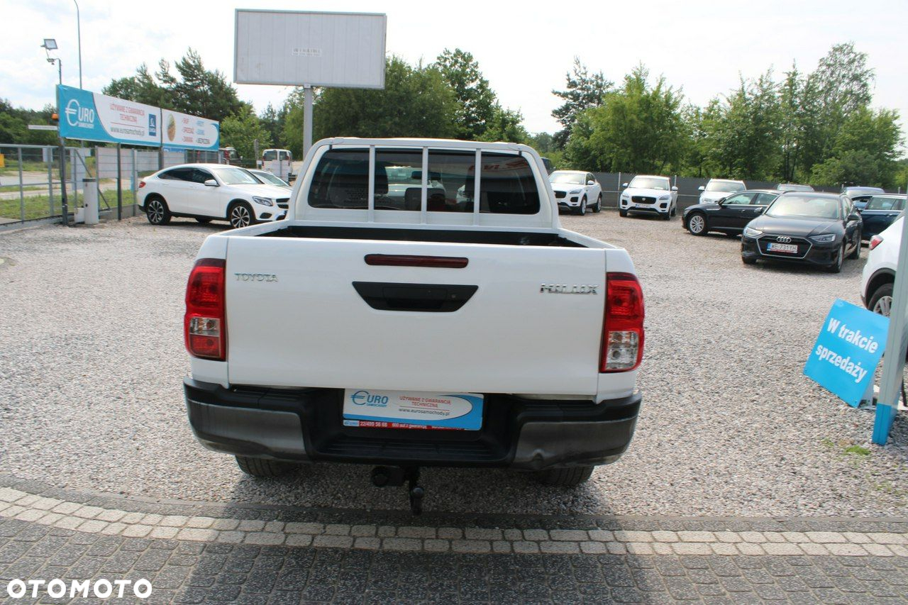Toyota Hilux - 7