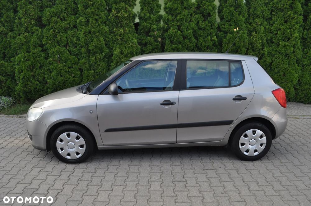 Skoda Fabia 1.2 HTP FAMILY - 4