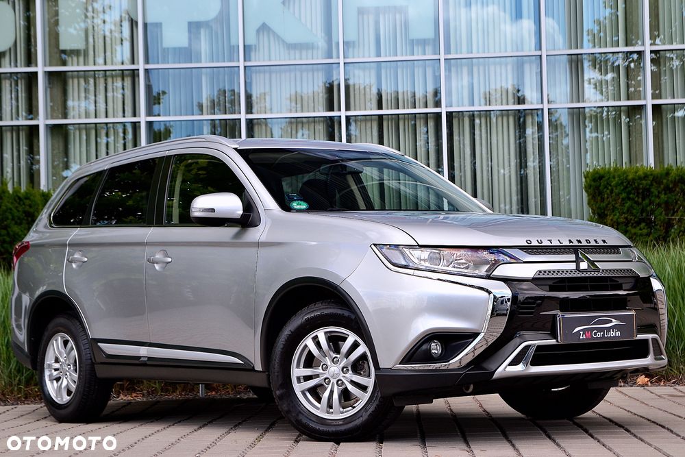 Mitsubishi Outlander 2.0 2WD Diamant - 2