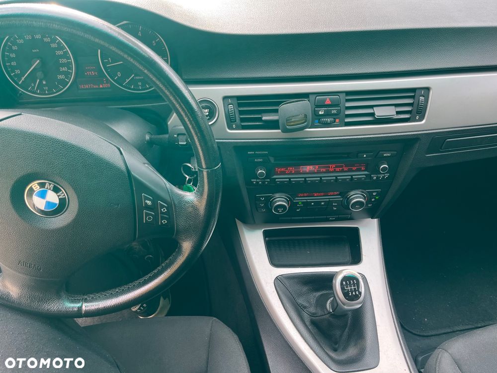 BMW Seria 3 318i Edition Lifestyle - 13