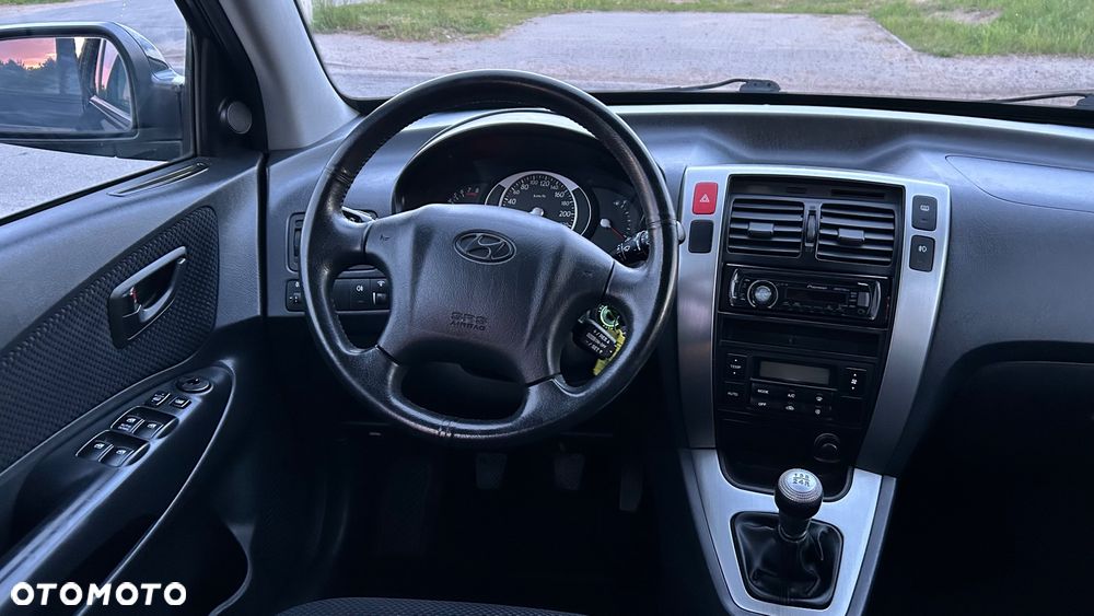 Hyundai Tucson 2.0 2WD GLS - 14