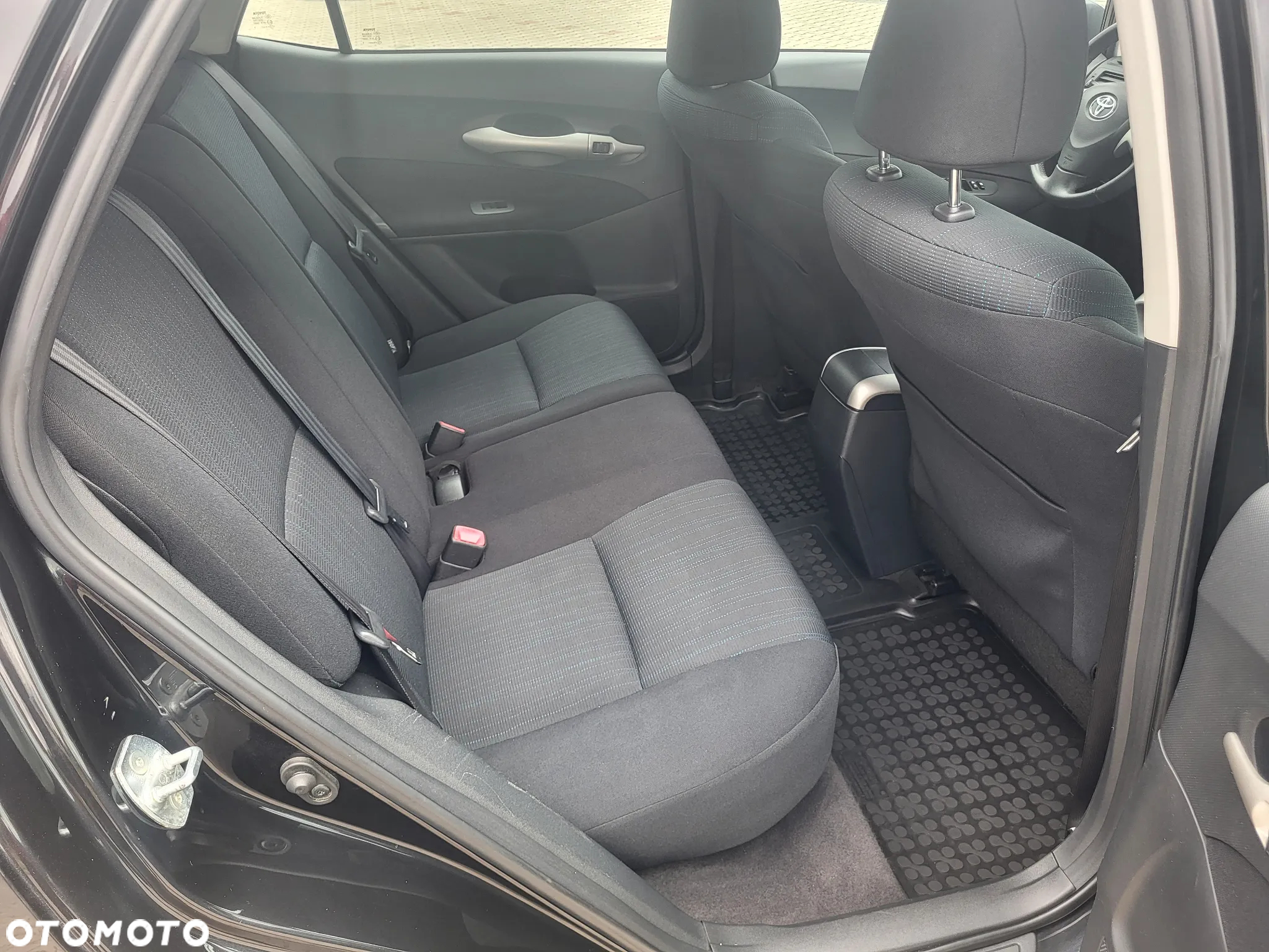 Toyota Auris 1.33 VVT-i Classic Terra - 34