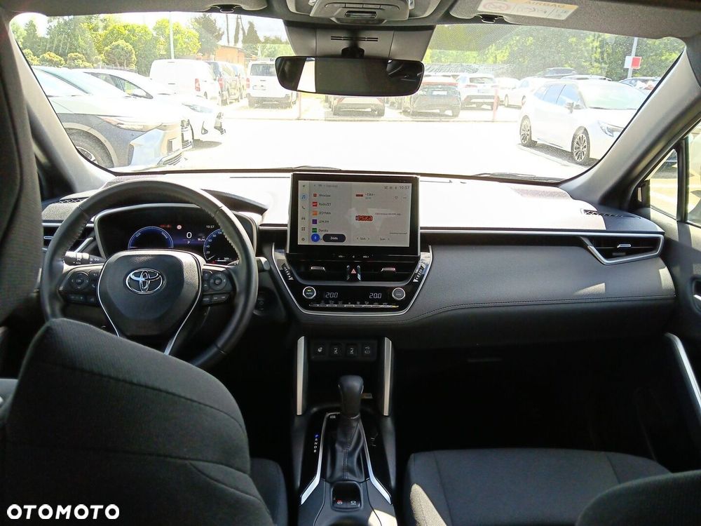 Toyota Corolla Cross - 12
